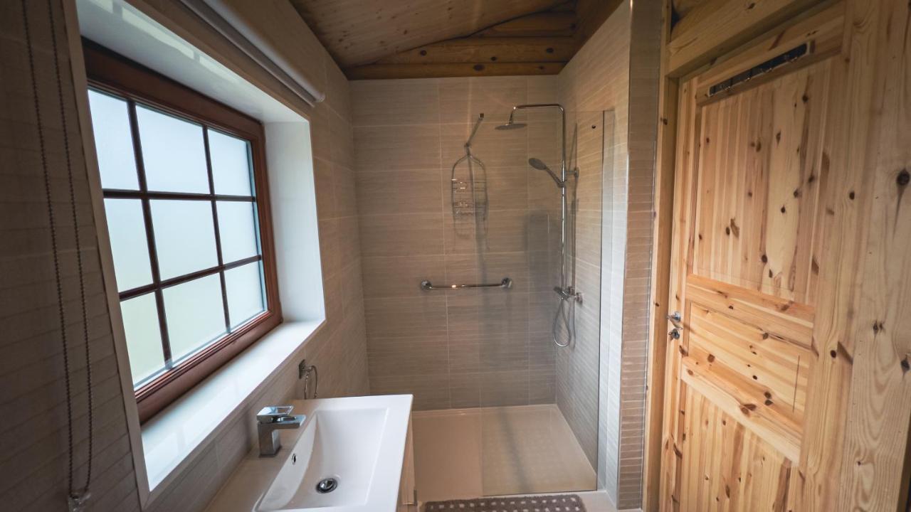 Aspen Lodge, Amazing New Log Cabin With Hot Tub - Sleeps 6 - Felmoor Park Morpeth Exterior foto