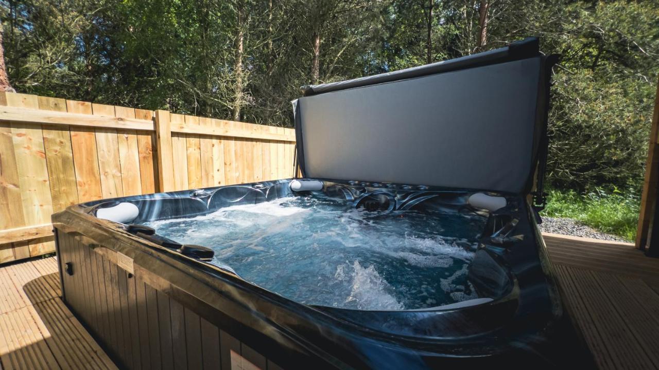 Aspen Lodge, Amazing New Log Cabin With Hot Tub - Sleeps 6 - Felmoor Park Morpeth Exterior foto