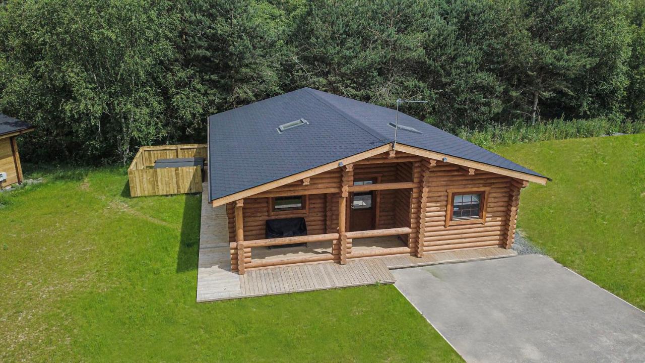 Aspen Lodge, Amazing New Log Cabin With Hot Tub - Sleeps 6 - Felmoor Park Morpeth Exterior foto