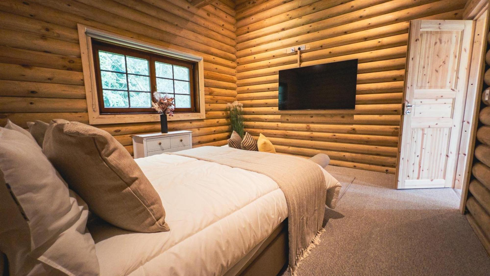Aspen Lodge, Amazing New Log Cabin With Hot Tub - Sleeps 6 - Felmoor Park Morpeth Habitación foto